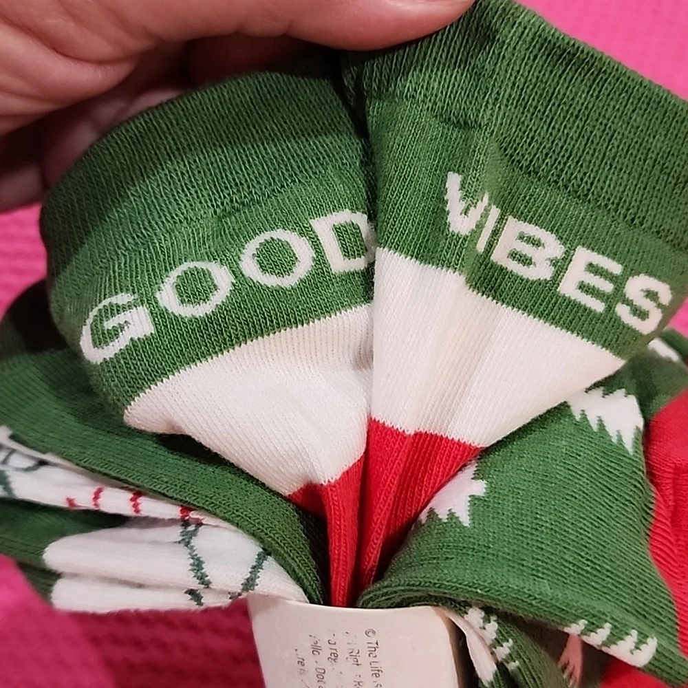 NEW Life Is Good 